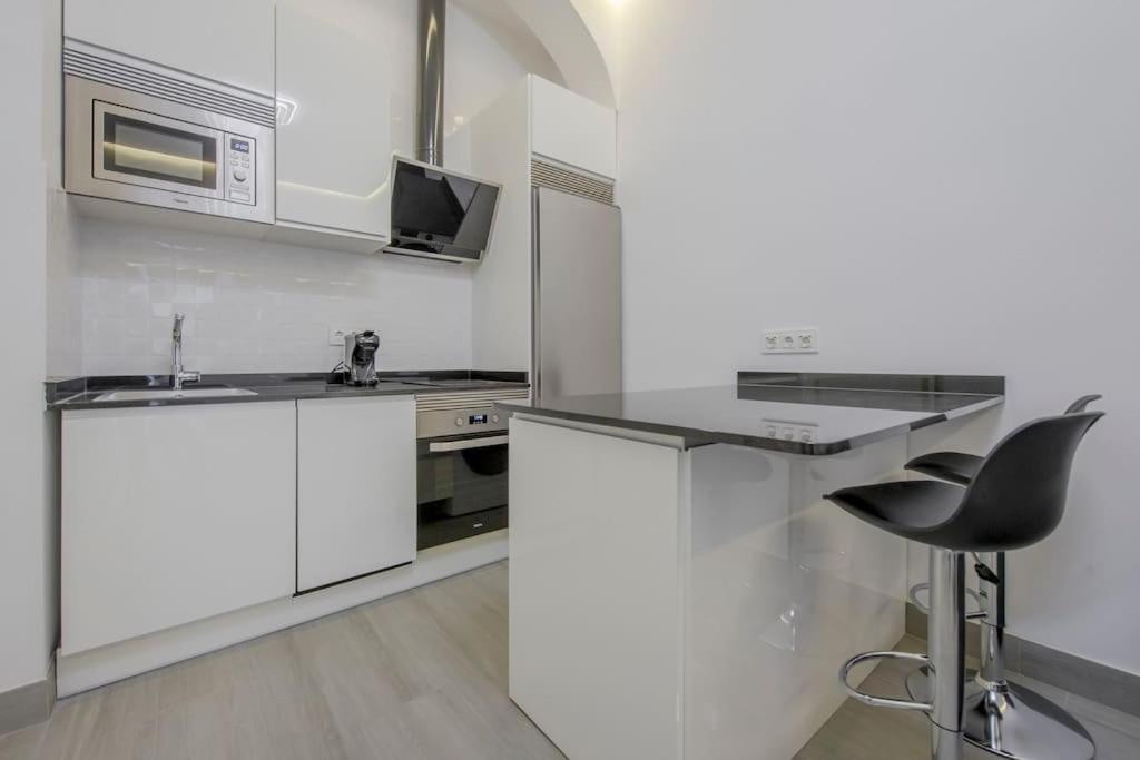 Suara Apartamentos 2 Madrid Exterior photo